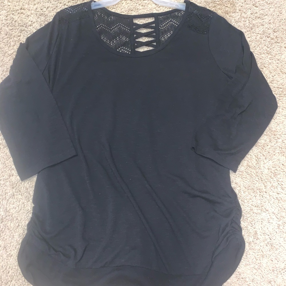 No Boundaries top size 15-17